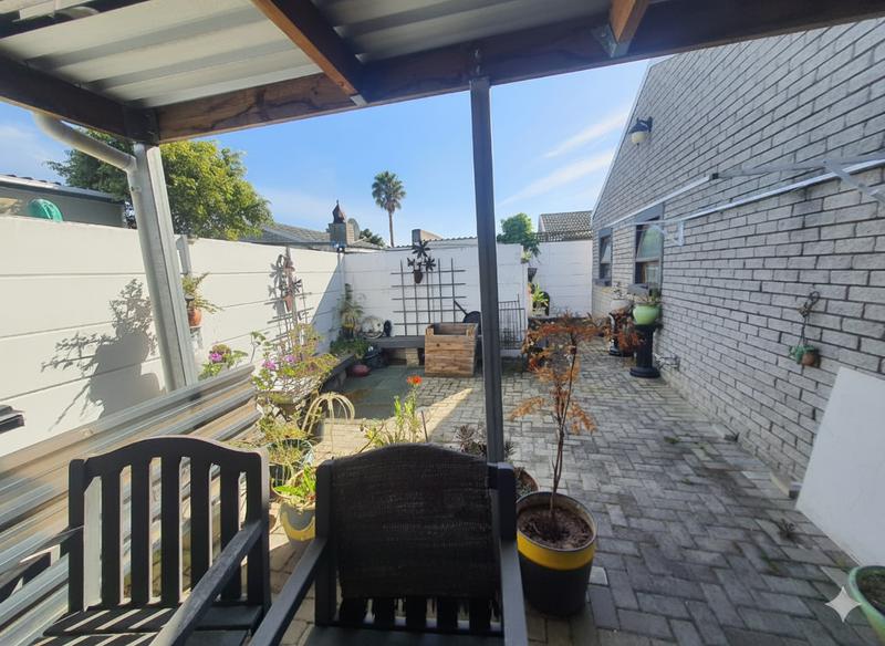 To Let 3 Bedroom Property for Rent in Bonnie Brae Western Cape